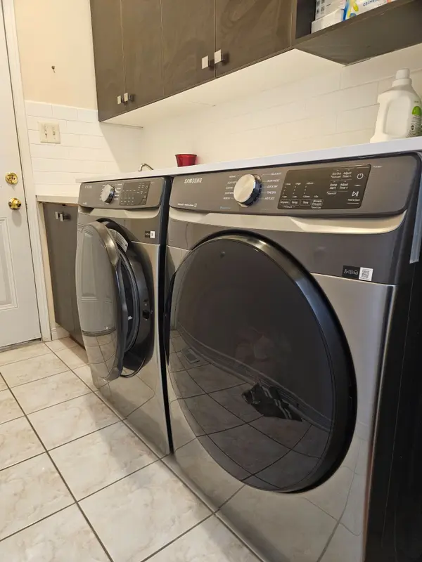 143 Maroon DR #Bsmt, Richmond Hill, ON L4E 5B7