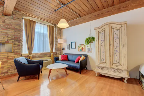 Toronto W01, ON M6K 2C8,24 Noble ST #203