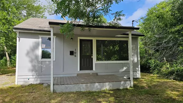 Ladonia, TX 75449,106 S Wilson Street