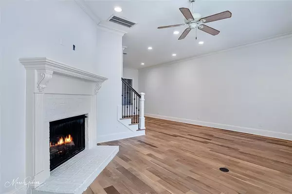 Shreveport, LA 71106,1930 Chestnut Park Lane