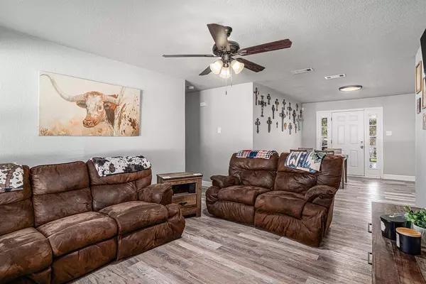 Cleburne, TX 76033,807 Poindexter Avenue