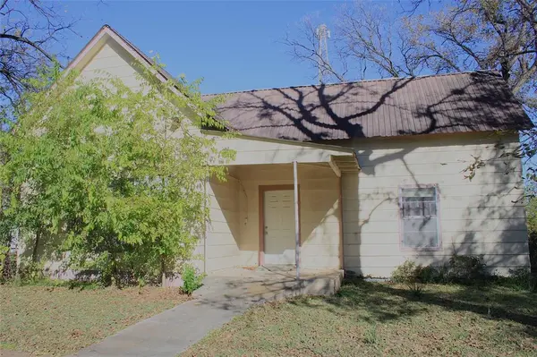 101 E Commerce, San Saba, TX 76877