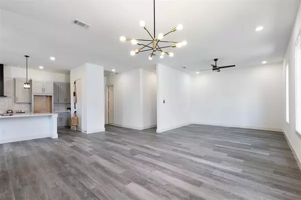 Denison, TX 75020,1008 W Walker Street