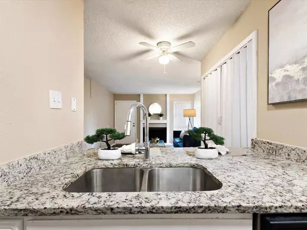 Fort Worth, TX 76112,5532 Boca Raton Boulevard #191