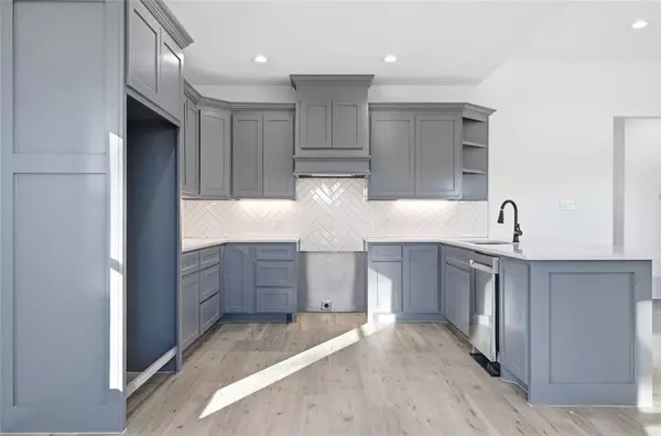 Bremond, TX 76629,412 E Hunt Street