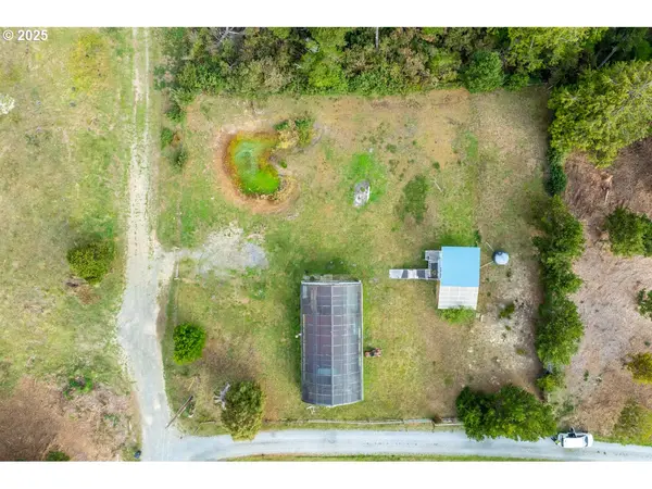 Bandon, OR 97411,87905 ASTOR LN