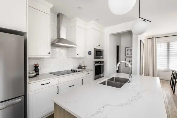 Calgary, AB T3M 3S2,419 Union AVE SE