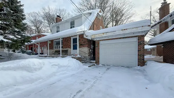 Toronto E08, ON M1M 2A7,103 Oakridge DR