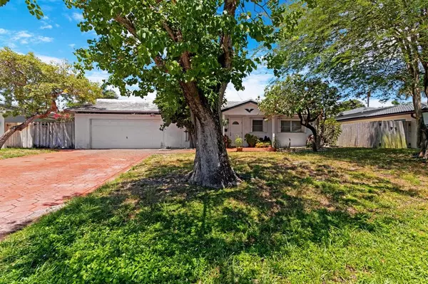 Fort Lauderdale, FL 33334,5713 NE 17th Ave