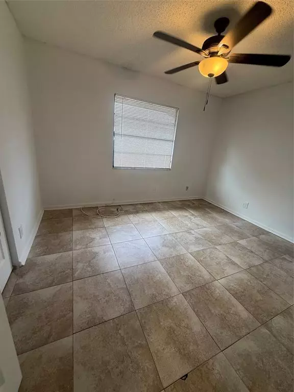 North Lauderdale, FL 33068,7427 SW 13th St