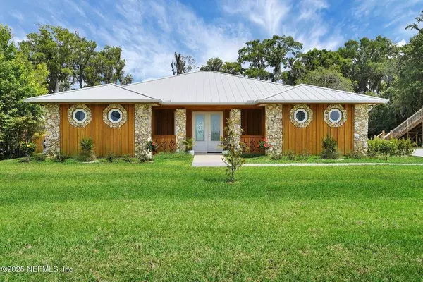 East Palatka, FL 32131,159 Mays Cove