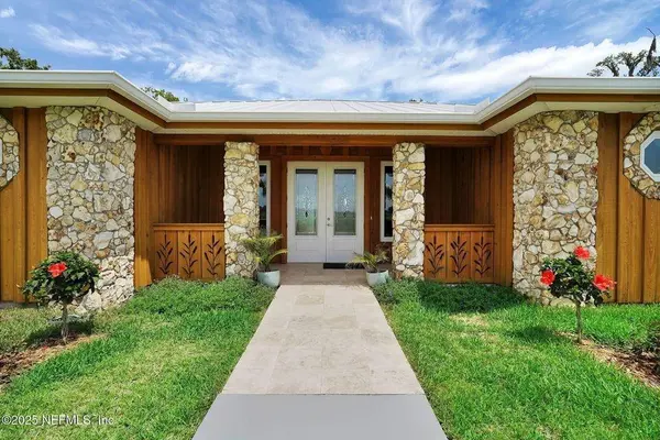 East Palatka, FL 32131,159 Mays Cove