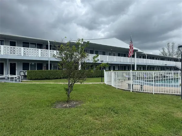 600 Layne Blvd #117, Hallandale Beach, FL 33009