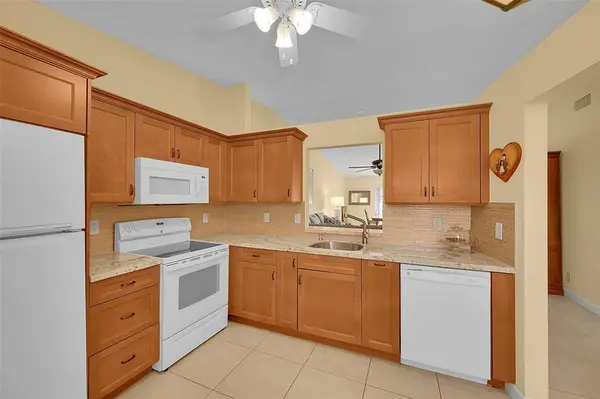 Boca Raton, FL 33496,8252 Springlake Dr #8252