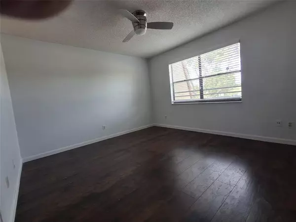 Coral Springs, FL 33065,11122 Royal Palm Blvd #5-10