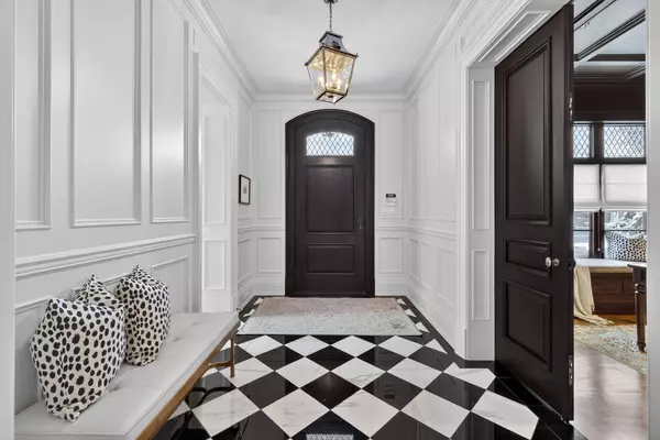 Richmond Hill, ON L4E 3M5,28 Long Hill DR