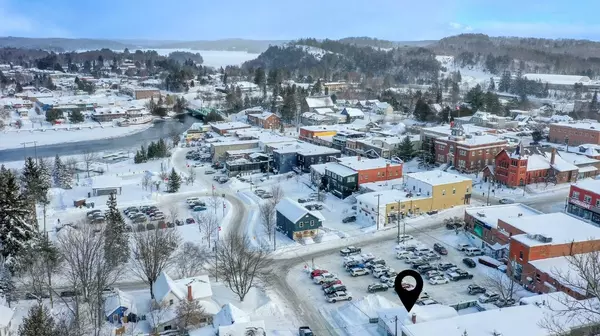 Huntsville, ON P1H 2B3,9 Caroline ST E