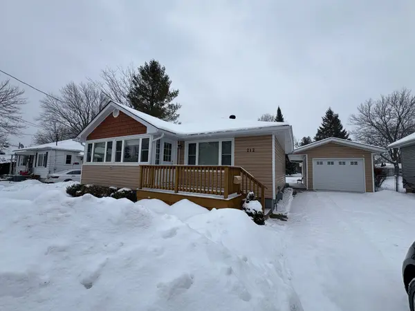 212 Thomas ST W,  Greater Napanee,  ON K7R 2H7