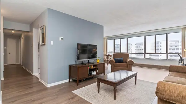 570 Proudfoot LN #902,  London North,  ON N6H 4Z1