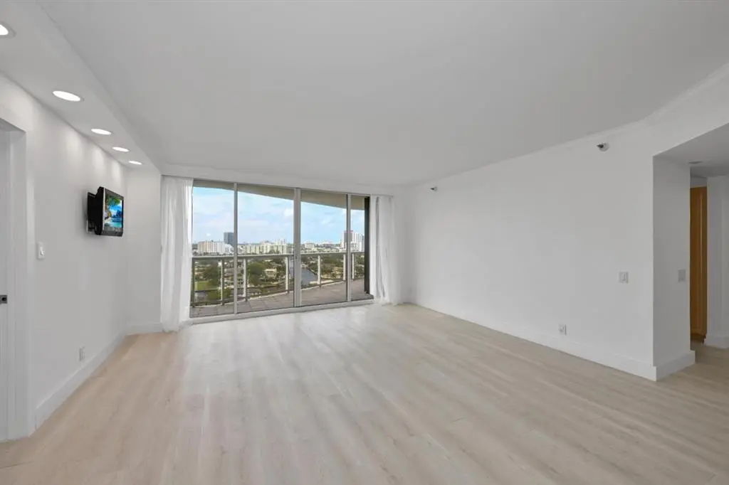 Aventura, FL 33180,3640 Yacht Club Dr #1501