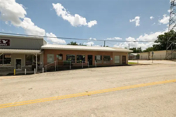 Chico, TX 76431,113 W Decatur Street
