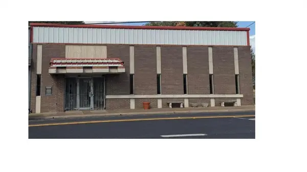 Van, TX 75790,112 W Main Street