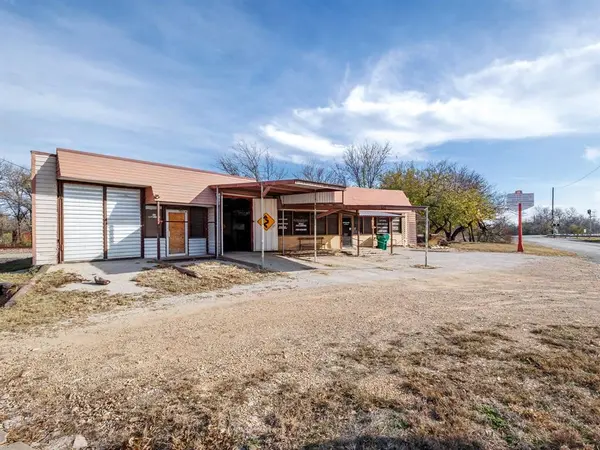 Coleman, TX 76834,201 E Liveoak Street