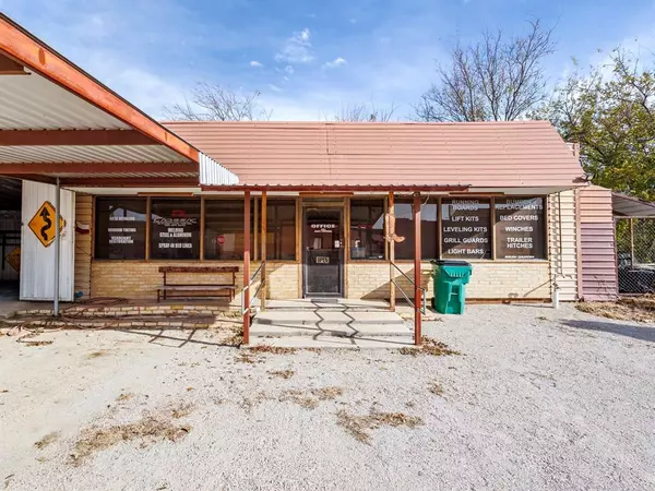 Coleman, TX 76834,201 E Liveoak Street