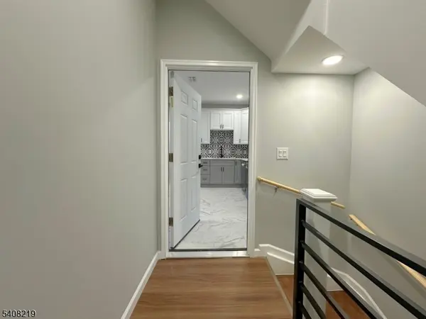 Clifton City, NJ 07011,137 Madeline Ave #2