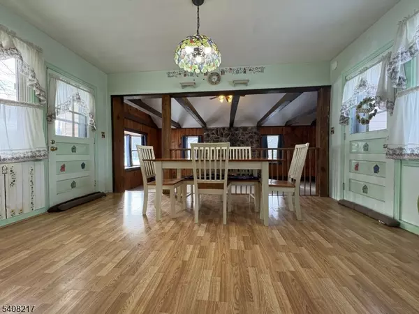 Stillwater Twp., NJ 07860,901 Potters Rd