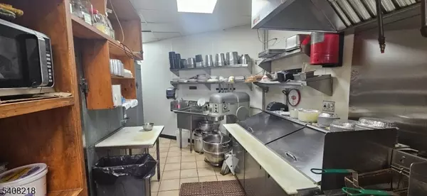 Wanaque Boro, NJ 07420,1116 Ringwood Ave