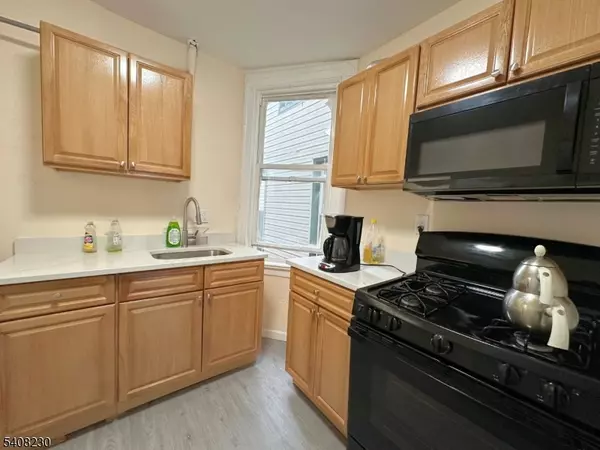 Paterson City, NJ 07503,276 Atlantic St #2