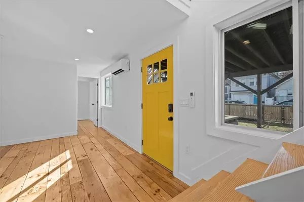 Rockaway Beach, NY 11694,318A Beach 101st ST