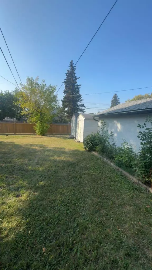 Grande Prairie, AB T8V 1P4,10209 108 AVE