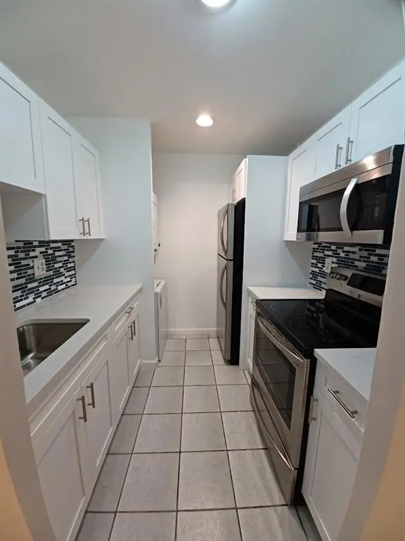 Coral Springs, FL 33071,10036 Twin Lakes Dr #37F