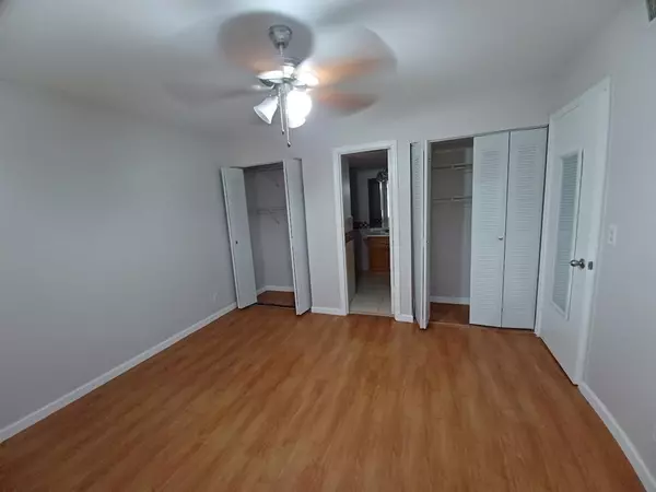 Coral Springs, FL 33071,10036 Twin Lakes Dr #37F