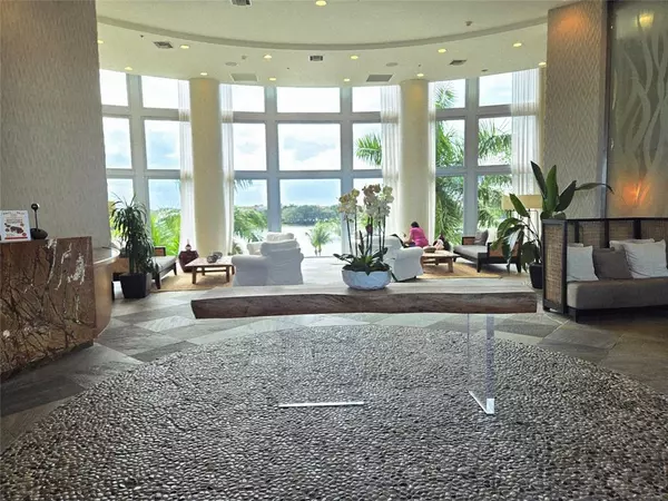 Sunrise, FL 33323,2641 N Flamingo Rd #406N