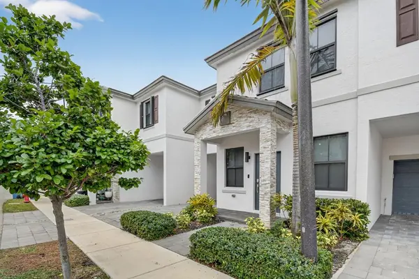 Fort Lauderdale, FL 33312,523 SW 19th Ter