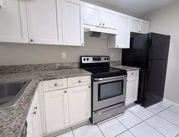 11630 NW 23rd Ct, Coral Springs, FL 33065