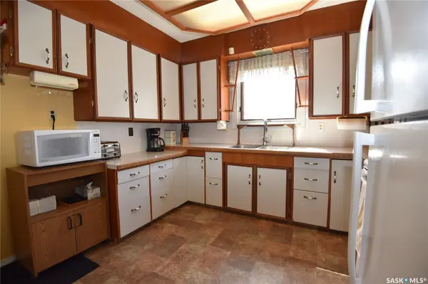 220 2nd STREET E, Nipawin, SK S0E 1E0