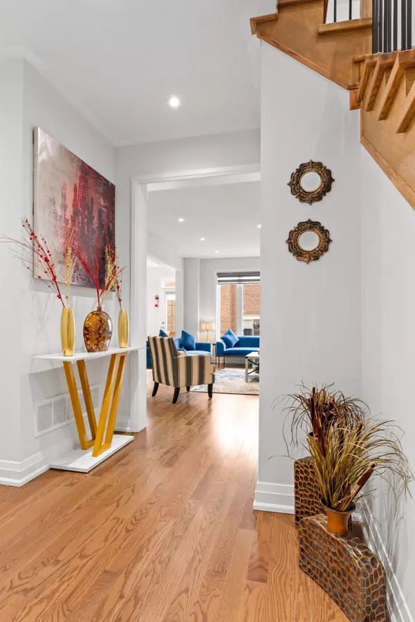 Brampton, ON L6Y 0E4,22 Bermondsey WAY