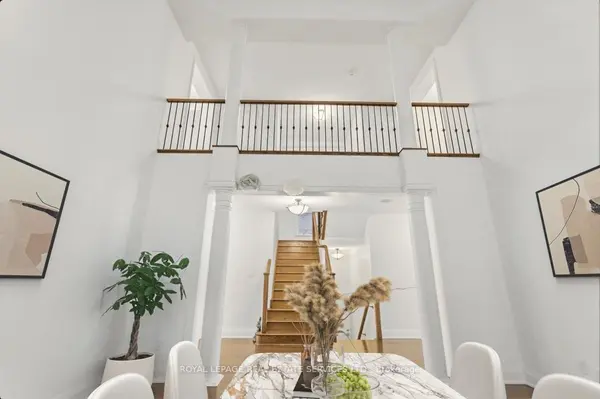 Brampton, ON L6Y 0S4,118 Coastline DR #Main & Upper