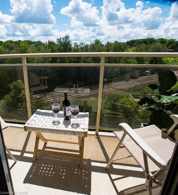 Waterloo, ON N2L 6R4,736 Old Albert ST #311