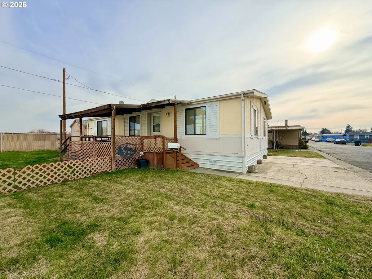 Hermiston, OR 97838,445 E Jennie AVE #92