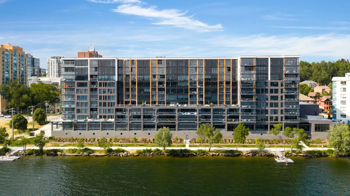 Barrie, ON L4M 0L7,185 Dunlop ST E #302