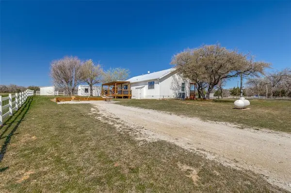 Springtown, TX 76082,320 English Court