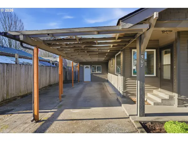 Longview, WA 98632,507 18TH AVE