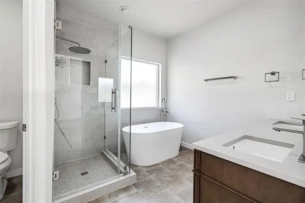 Burleson, TX 76028,905 Hunter Lane