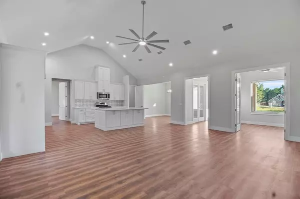 Lindale, TX 75771,19682 Dove Ridge Drive