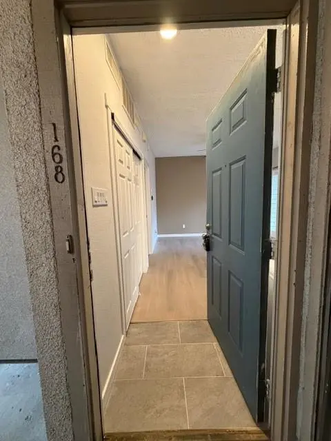 Dallas, TX 75243,9747 Whitehurst Drive #168